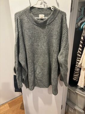 H&M Heather Gray Ribbed Turtleneck Sweater